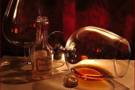 Слои должны начинаться с более плотных как правило, содержащие большее количество сахара и постепенно заканчиваться менее плотными