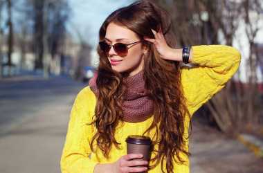 Переложив свои профессиональные обязанности на когото ниже по рангу, Вы займетесь бездельем, обсуждая отпуск подруги или погрузитесь в переписку с той же подругой в соцсетях