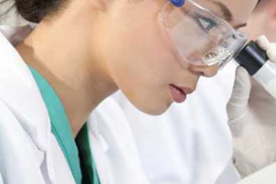 Белые, коричневые или розовые выделения перед