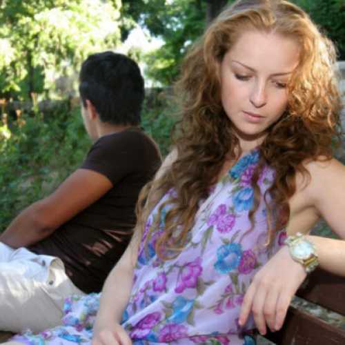 Большинство мужчин любят находиться в состоянии любовного треугольника, долго выбирают между женой и любовницей и никак не могут определиться