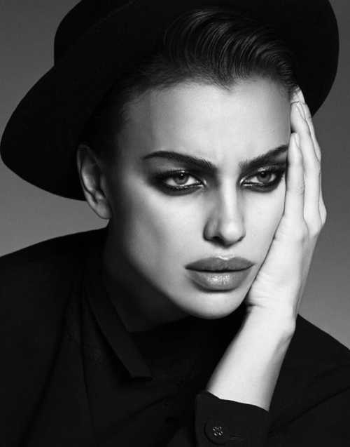 Ирина Шейк впервые вышла в свет после рождения дочери