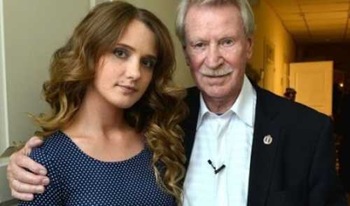 Я целую тебя