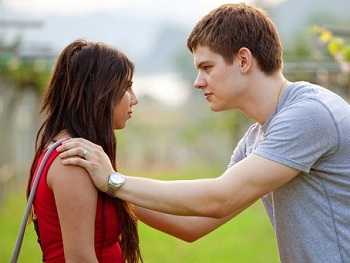 Трагедией, скорее, станет разрыв отношений, поэтому он старается привязать к себе избранницу всеми доступными способами, в том числе и официальным браком