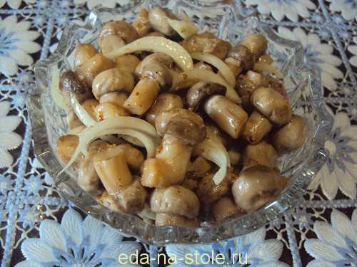 Кипятим на небольшом нагреве в течение минут