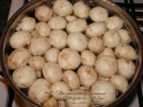 Вливаем растительное масло