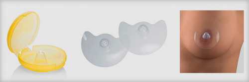 У каждой из накладок имеется основание