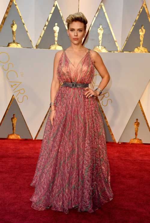 Исправила имя месяца назад написала комментарий