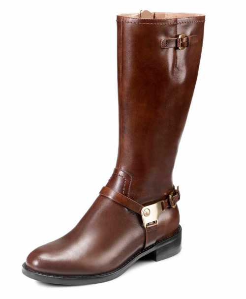 Легендарный ученый носил ее в первые годы своей жизни в