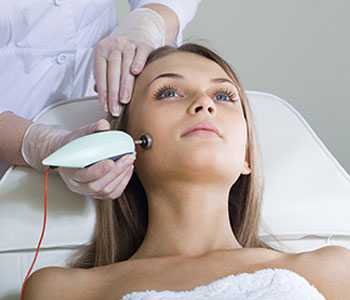 При этом пудра уже израсходо вана наполовину