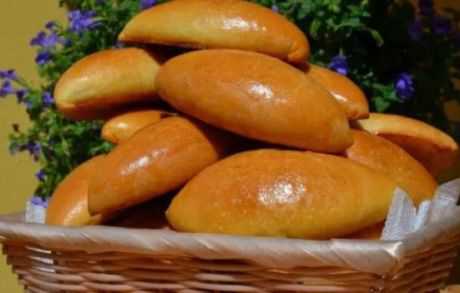 Способ приготовления дрожжевых жареных пирожков с картошкой