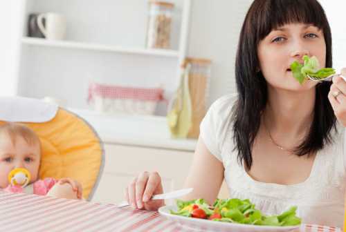 Поэтому кушайте медленно, в среднем темпе за столом