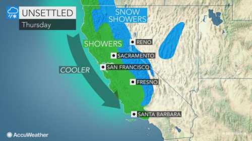 Внутри салона автомобиль стал значительно лучше, появилось дольше места для локтей и ног