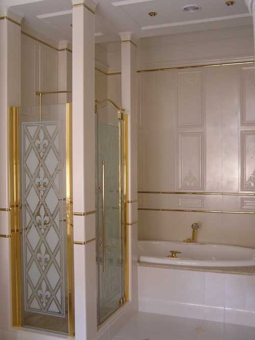 Стеклянные душевые перегородки — какие плюсы