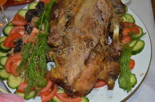 Начинка получится с более богатым вкусом, если к яблокам вы добавите айву