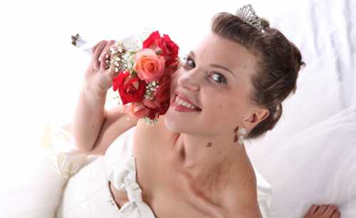 Впрочем, и в наши дни многие горожане предпочитают полагаться на древний опыт, а не на слова диктора телевидения