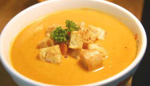 Грибы крупно нарезаем