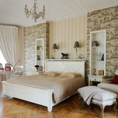 Комбинирование обоев в спальне