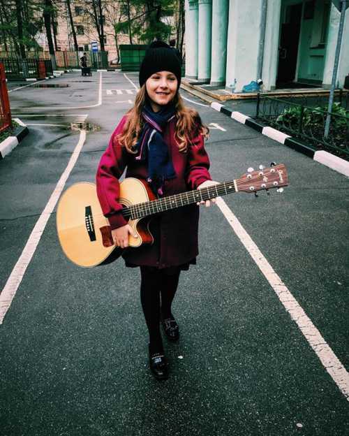 Иван Ургант показал, как выросла его старшая дочь