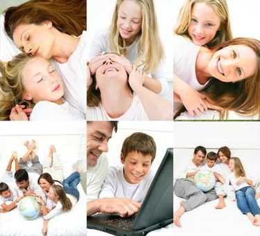 Также он первым проходит между рядами лицом к сидящим