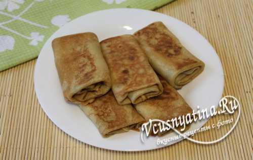 Обжаривайте блины на чугунной сковороде или на сковороде с антипригарным покрытием и тогда ваши блины точно не прилипнут к ее поверхности