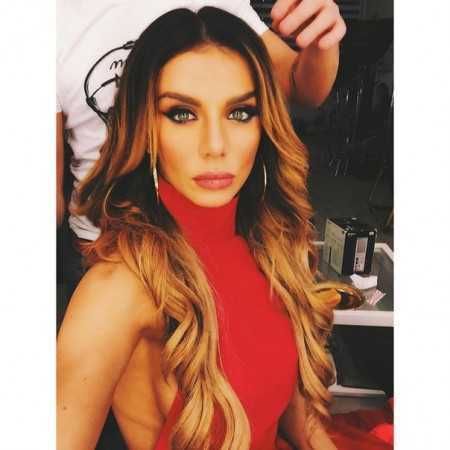 Анна Седокова изменила своему слову