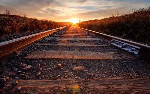 Потому что он чувствует понимание, заинтересованность и внимание к его собственной персоне, к его душе